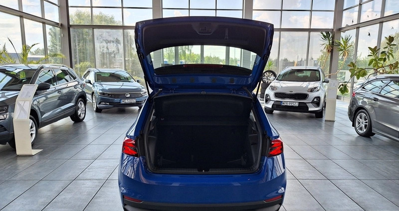 Skoda Fabia cena 66900 przebieg: 47213, rok produkcji 2022 z Węgrów małe 781